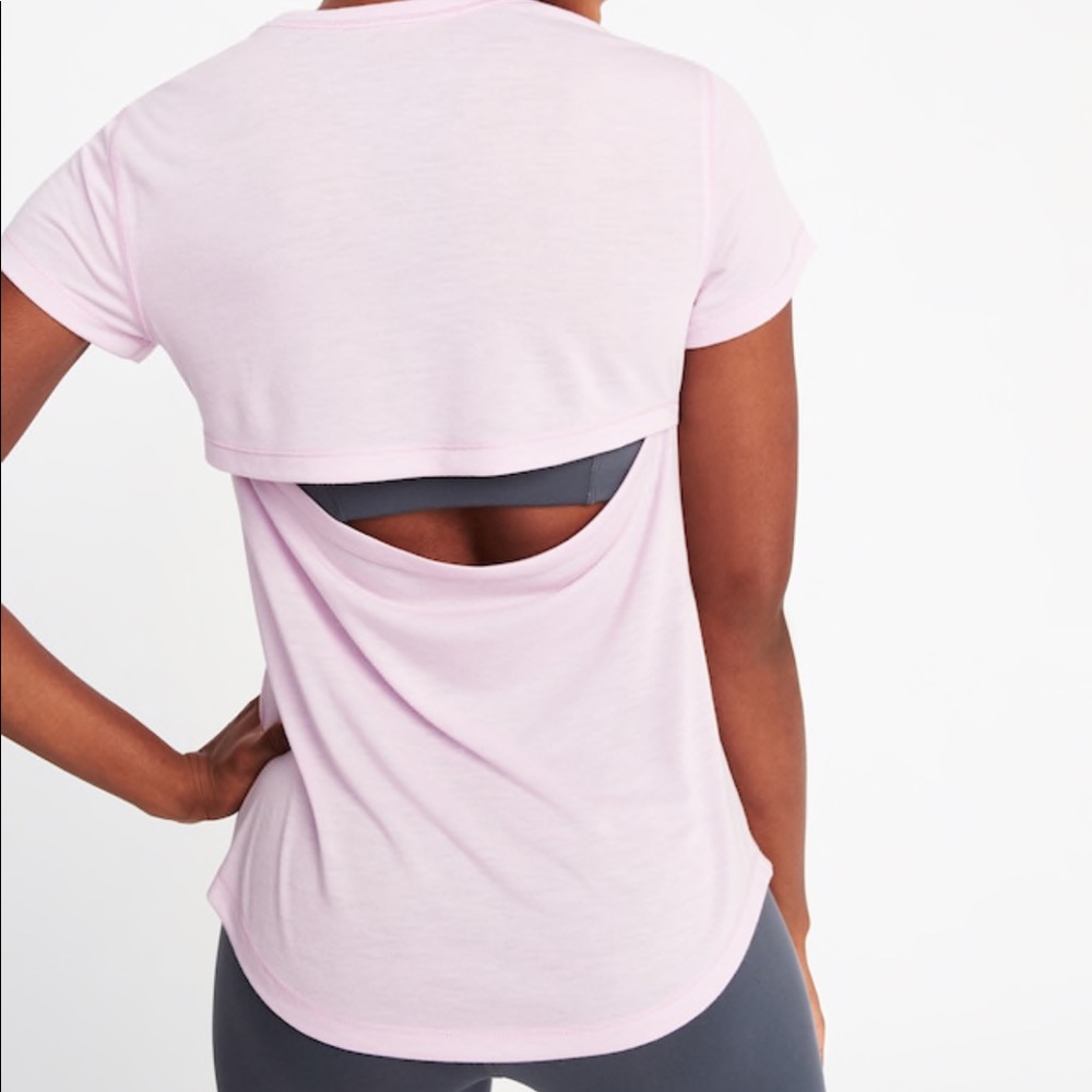 🆕 Old Navy Cutout-Back Performance Tee